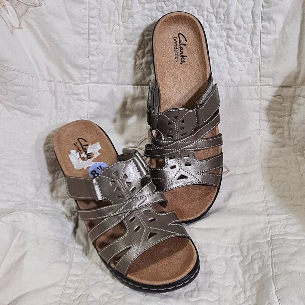 NWOB Clarks Bendables Lexi Holly Metallic Velcro Sandals 8.5 - Picture 6 of 6